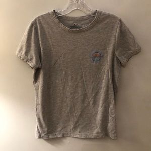 Vineyard Vines tee || size small